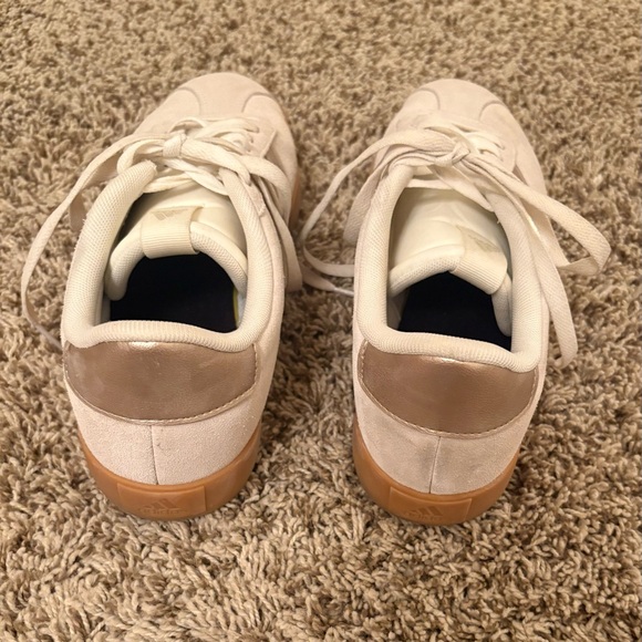 Adidas VI Court Women's Sneakers - Picture 4 of 5